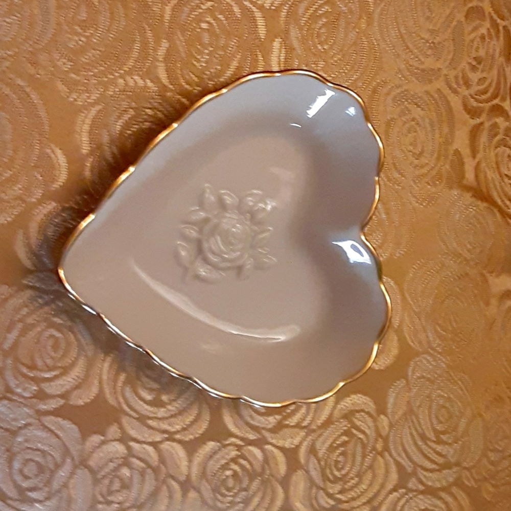 Vintage Lenox heart dish collectible